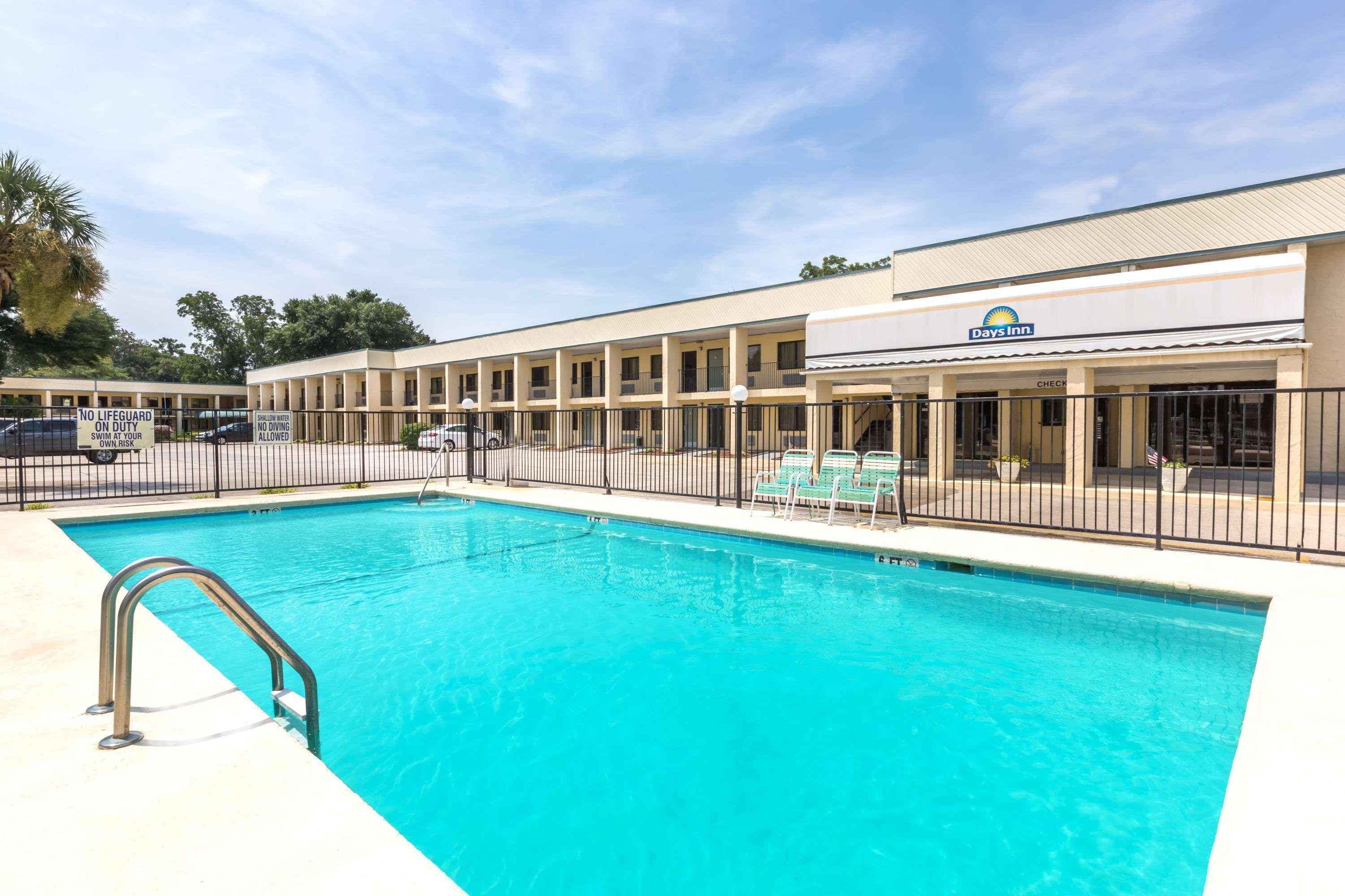 Days Inn By Wyndham Little River Extérieur photo