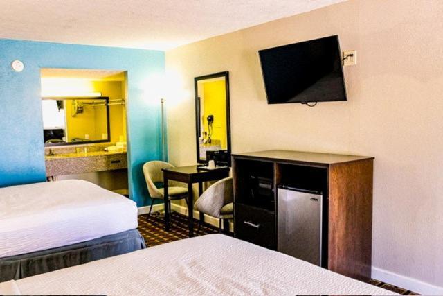 Days Inn By Wyndham Little River Extérieur photo